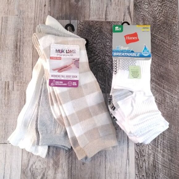 Womens 2 Pkgs Socks - Picture 1 of 8